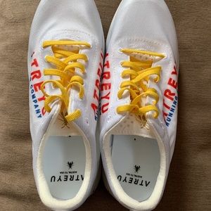 Atreyu running shoes. BRAND NEW. Size 8